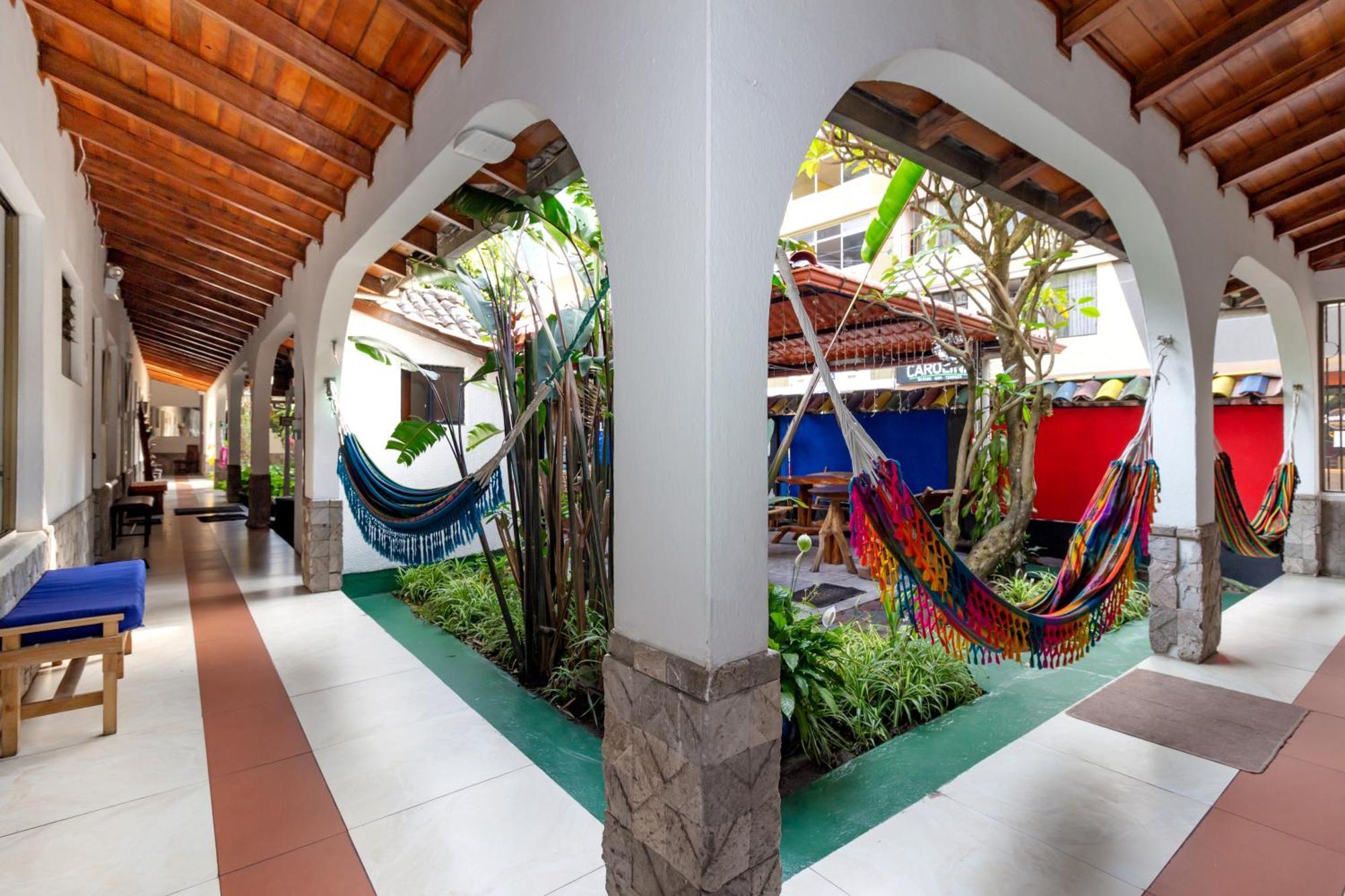 Santa Cruz Backpackers Hostal Baños Exterior foto